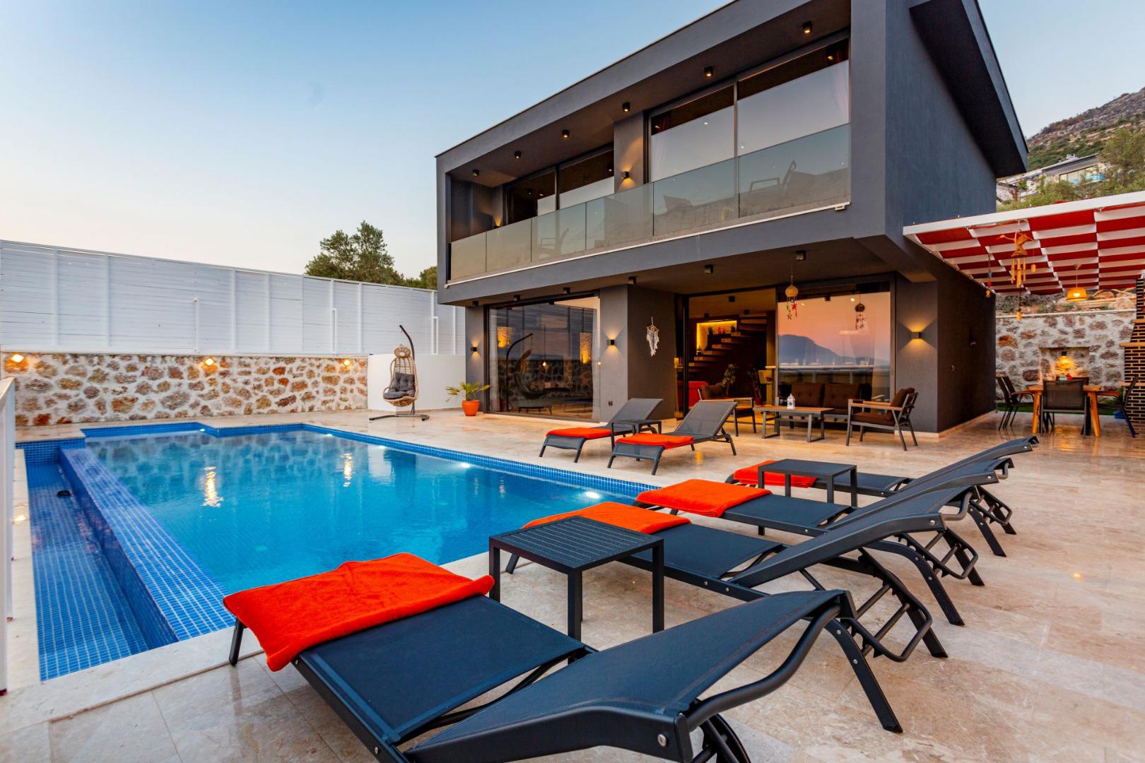 Villa Likya Black