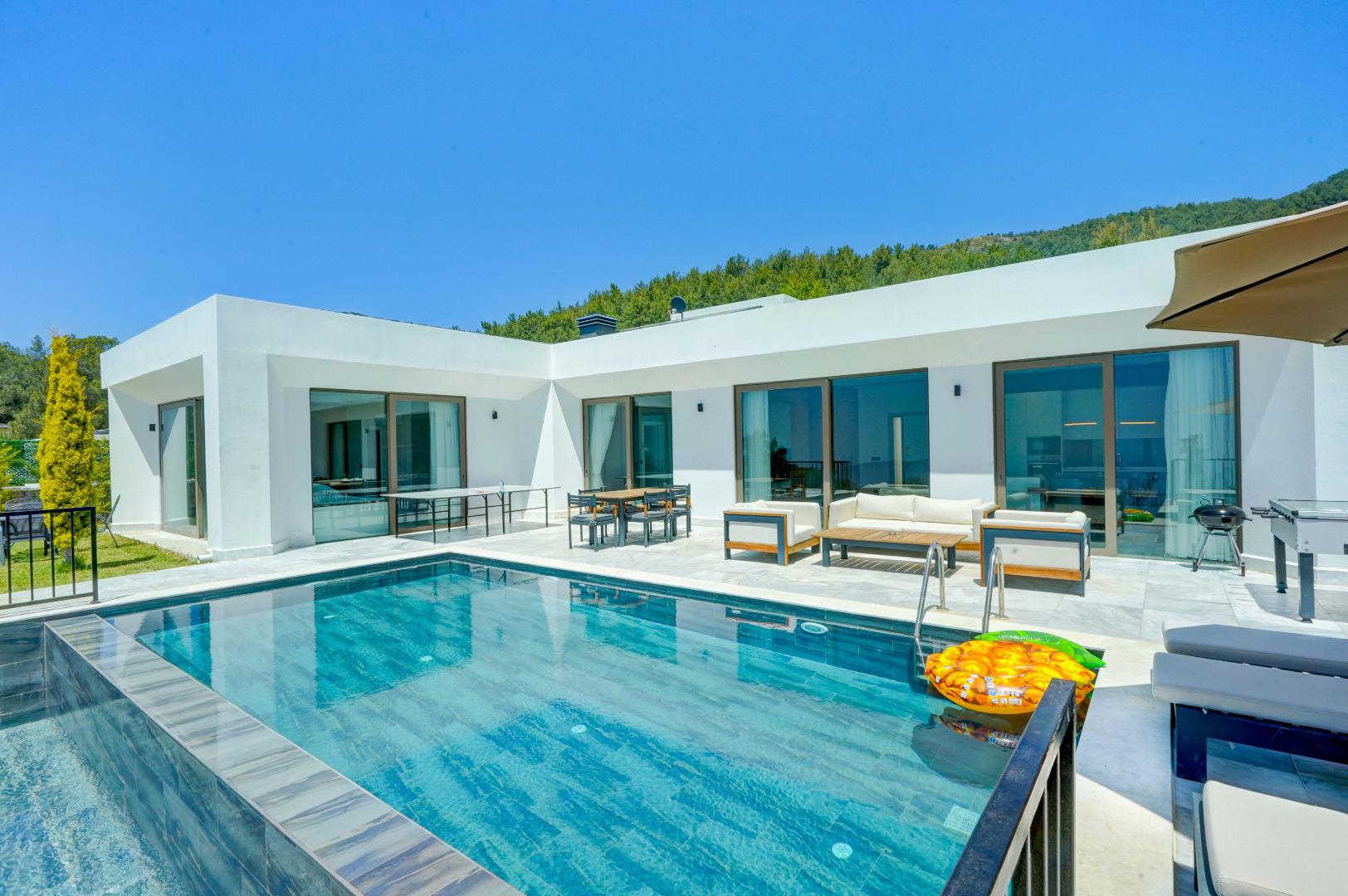 Villa Planet Mercury