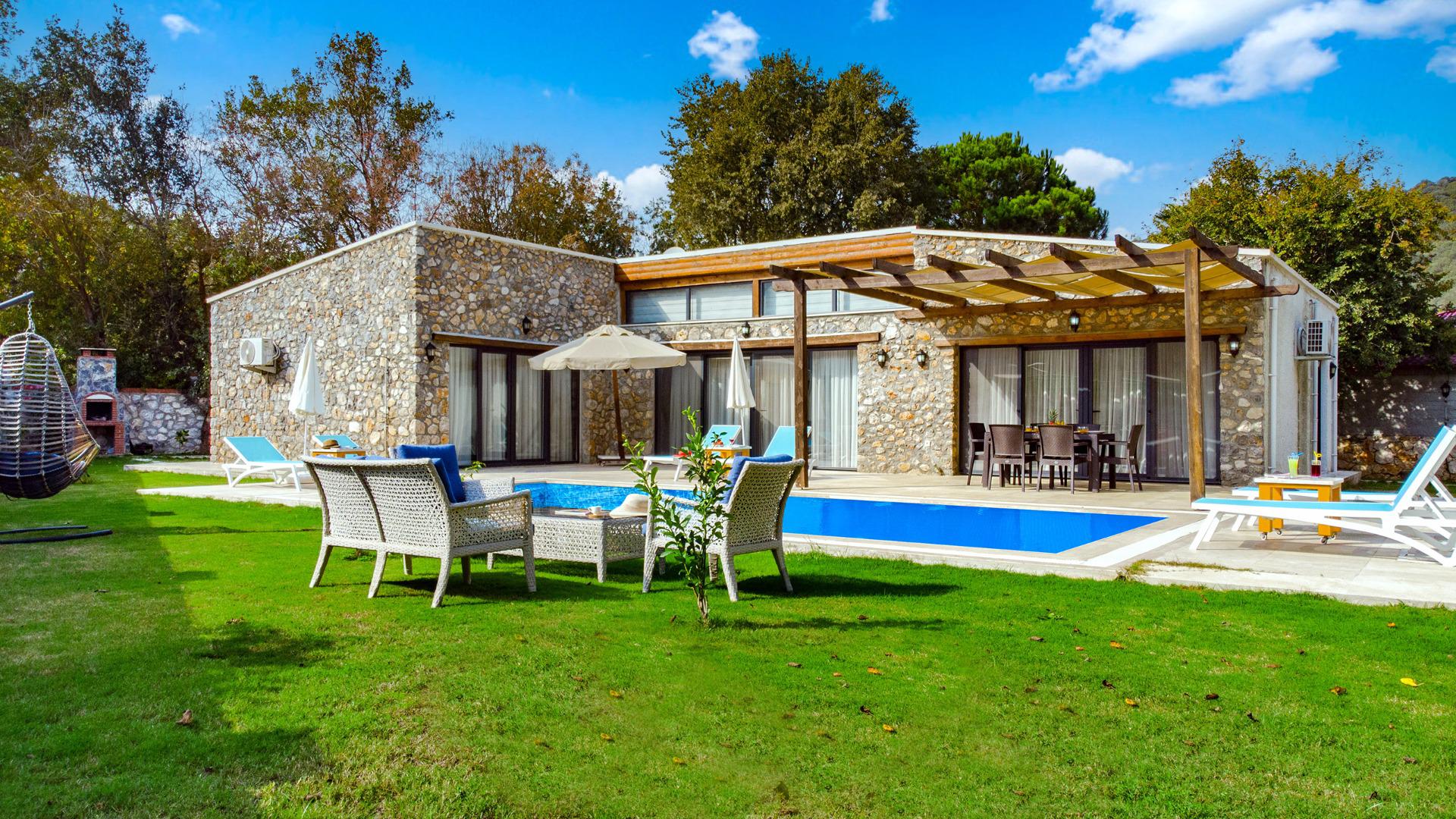 Villa Eterna