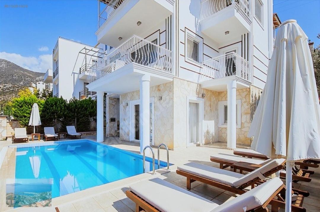 Villa White Star
