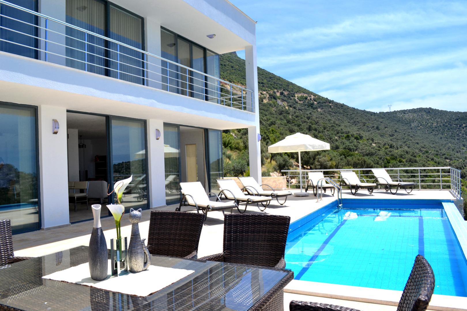 Villa My