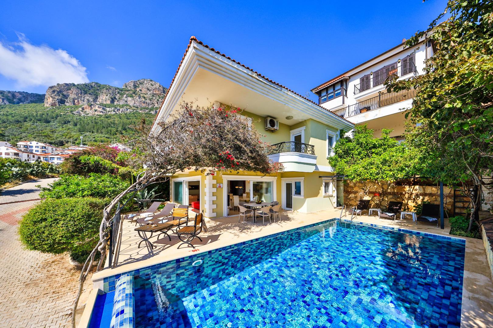 Villa Noyan