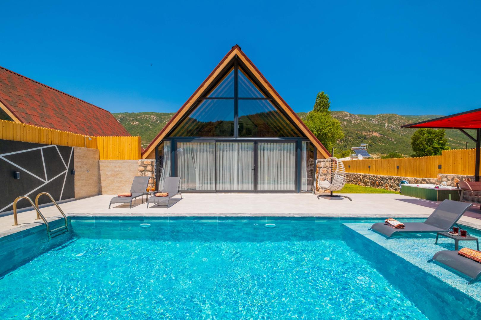 Villa Pine 2
